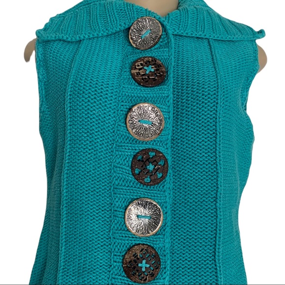 Pure HandKnit Chunky Sweater Vest Hand Crafted Wood Buttons Collar Neck - Picture 2 of 6